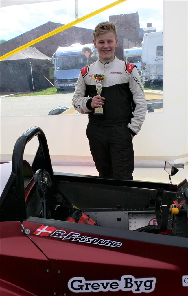 Benjamin Frislund, en 3. plads i heat 2 og den hurtigste omgangstid for Aquila Synergy Cup på Kinnekulle Ring.